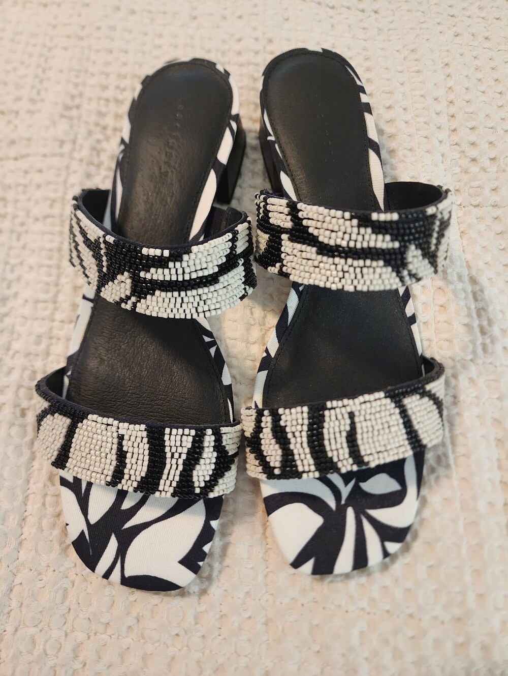 Sanctuary Women’s Black & White Beaded Strappy Slide Sandals New 9M Block Heel